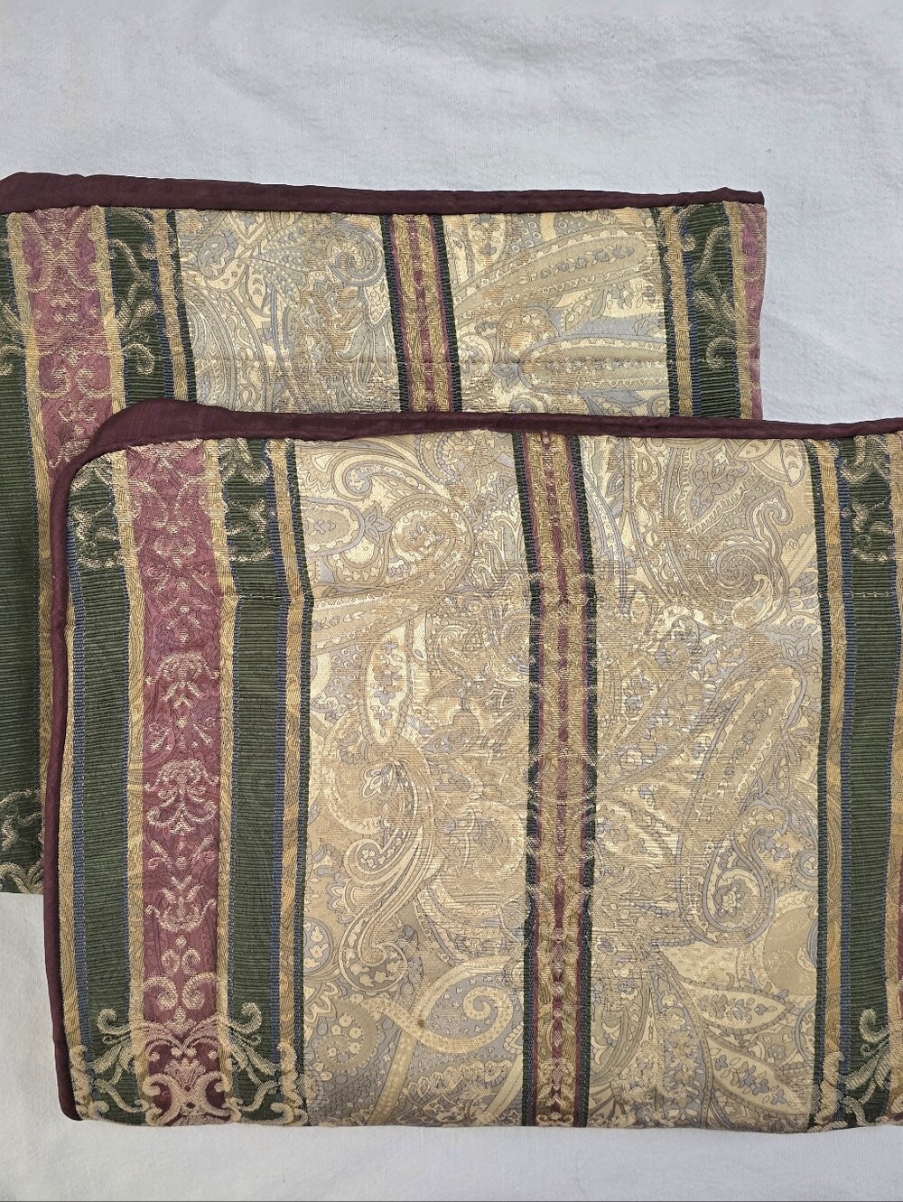 Set Of 2 Croscill Townhouse Damask Standard Pillow Shams Burgundy Green Gold EUC